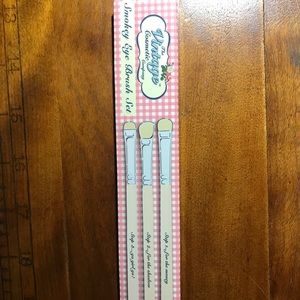 Vintage Cosmetics Company Smokey Shadow Brush Set
